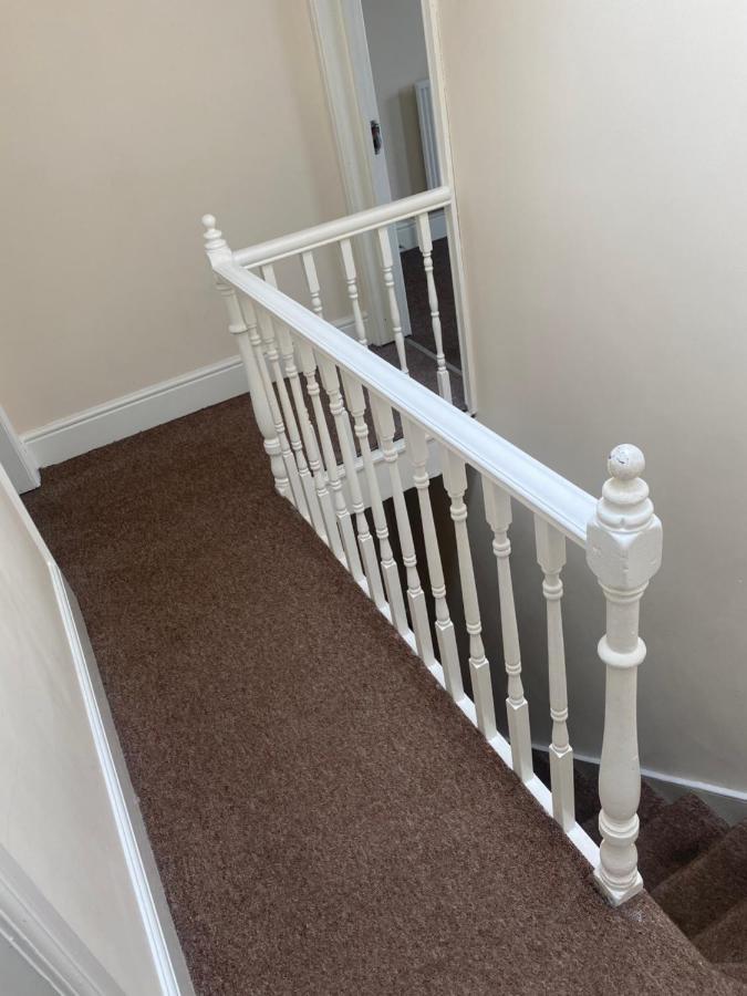 Spacious 4 Bedroom House Near Stokes Croft!! Central!!!ブリストル エクステリア 写真