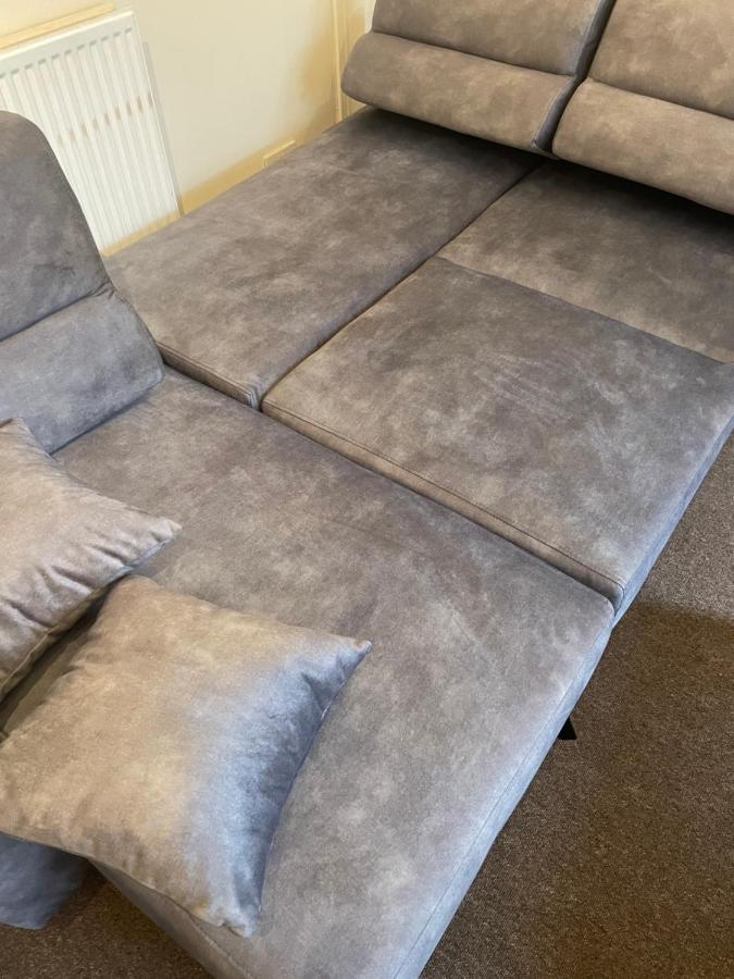 Spacious 4 Bedroom House Near Stokes Croft!! Central!!!ブリストル エクステリア 写真